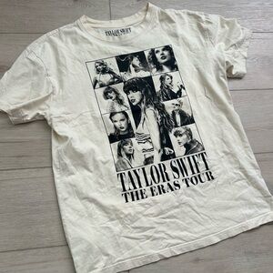 Taylor Swift Cream Graphic Tee